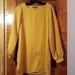 NWOT Gold dress